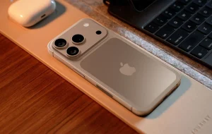 iPhone 17 Pro spotted in public