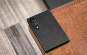 Galaxy Z Fold 8 Wide black dummy